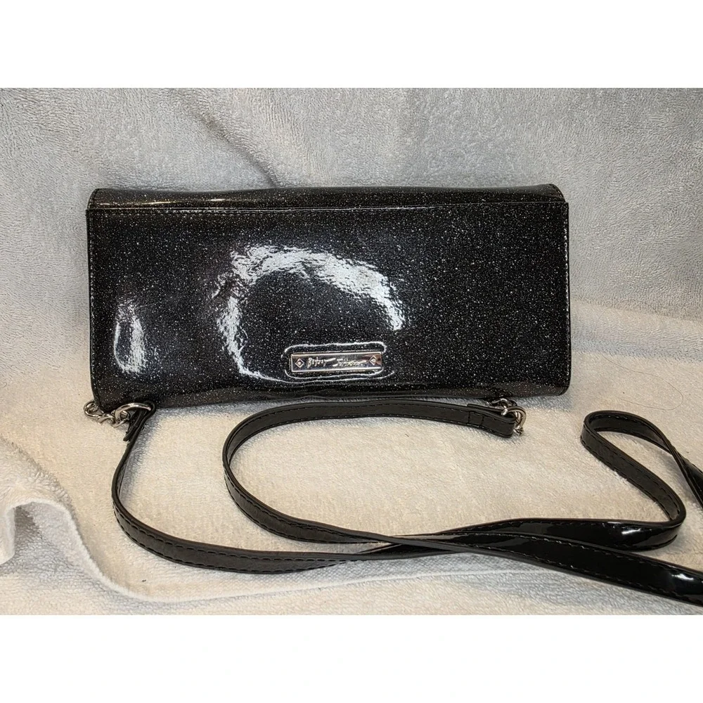 Betsy JOHNSON VINTAGE BOW CLUTCH‎